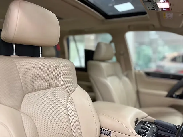Used Lexus LX 570 V8 AT in Chennai