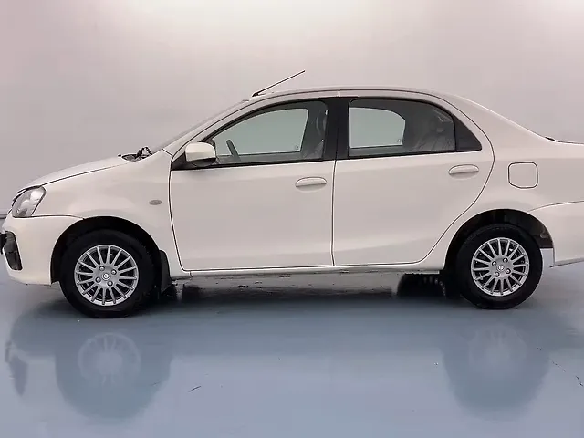 Used Toyota Platinum Etios GXD in Lucknow