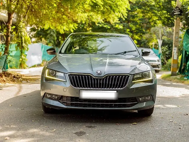 Used 2017 Skoda Superb in Delhi