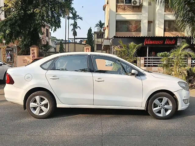 Used Skoda Rapid [2015-2016] 1.5 TDI CR Style Plus AT in Mumbai