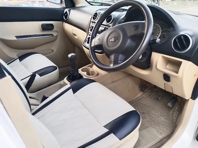 Used Chevrolet Enjoy 1.3 LT 8 STR in Thane