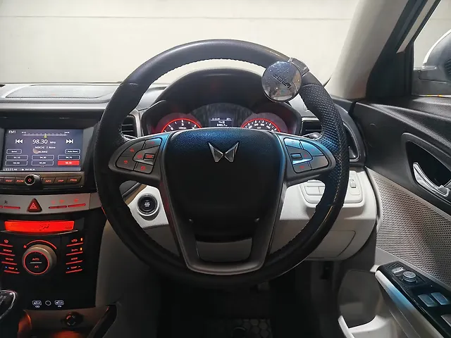 Used Mahindra XUV300 [2019-2024] W8 (O) 1.5 Diesel in Ahmedabad
