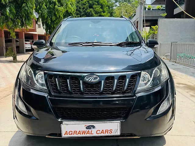 Used 2015 Mahindra XUV500 in Vadodara
