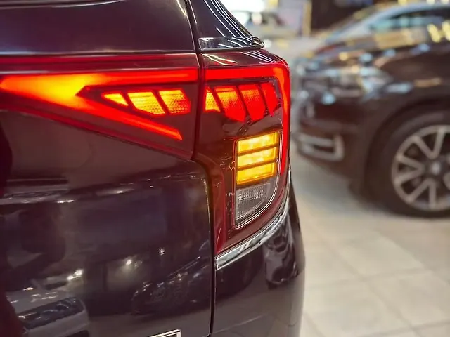 Used Kia Carens [2022-2023] Luxury Plus 1.5 Diesel AT 6 STR in Mumbai