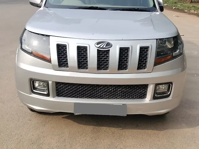 Used 2017 Mahindra TUV300 in Delhi