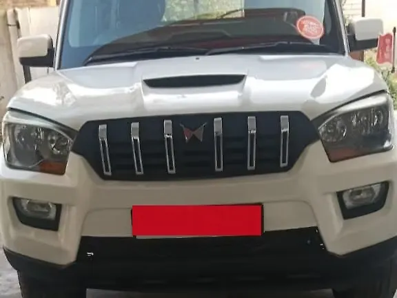 Used 2016 Mahindra Scorpio in Lucknow