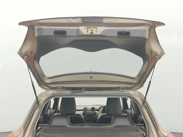 Used Maruti Suzuki Swift [2018-2021] VXi in Delhi