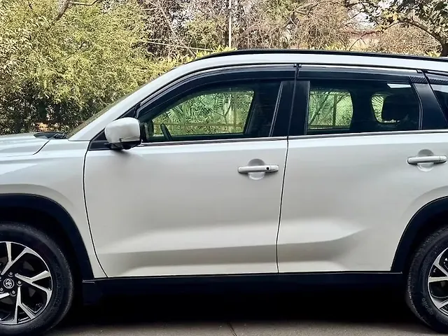 Used Toyota Urban Cruiser Hyryder V AT NeoDrive [2023-2025] in Delhi