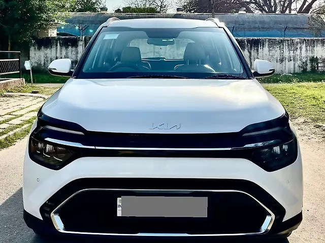 Used 2022 Kia Carens in Chandigarh