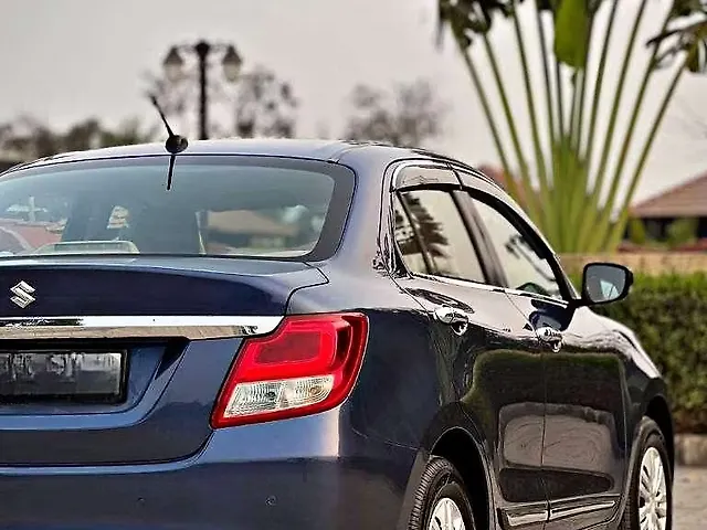 Used Maruti Suzuki Dzire [2017-2020] VXi AMT in Agra
