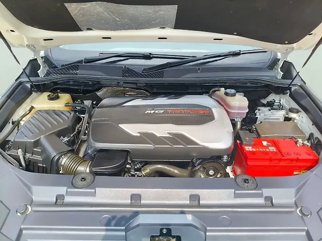 Used MG Gloster Savvy 4WD Diesel Turbo Automatic 6 STR in Sangli