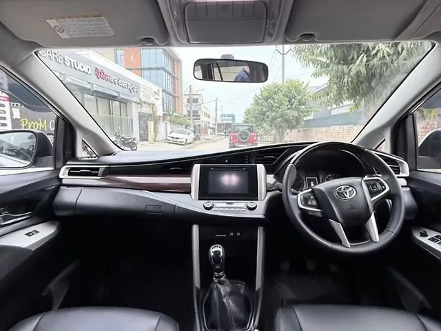 Used Toyota Innova Crysta [2016-2020] 2.4 V Diesel in Chandigarh