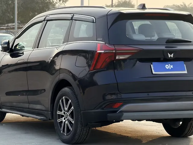 Used Mahindra Old Generation XUV700 AX 7 Diesel AT AWD Luxury Pack 7 STR [2021] in Lucknow
