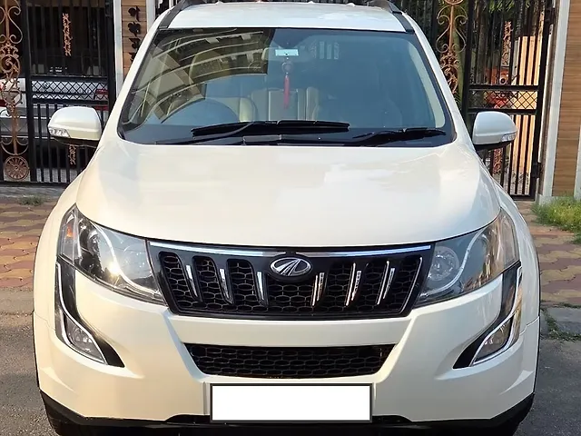 Used 2017 Mahindra XUV500 in Kolkata