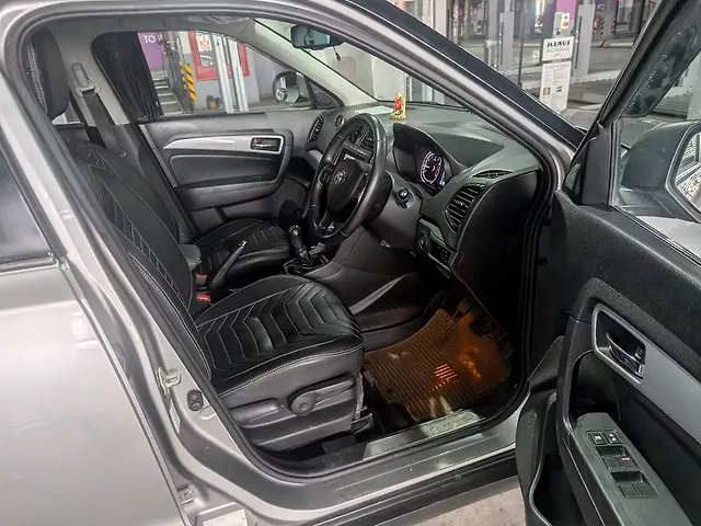 Used Toyota Urban Cruiser Premium Grade MT in Mumbai Used Toyota Urban Cruiser Premium Grade MT in Mumbai