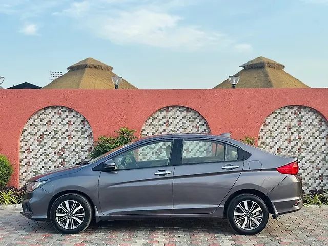 Used Honda City 4th Generation V CVT Petrol [2017-2019] in Surat