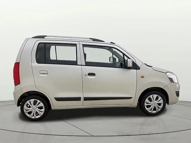 Used Maruti Suzuki Wagon R 1.0 [2014-2019] VXI in Ahmedabad