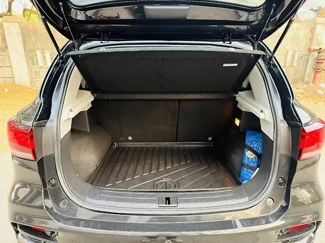 Used MG Astor Sharp Pro Petrol 1.5L Automatic (CVT) Ivory in Mumbai