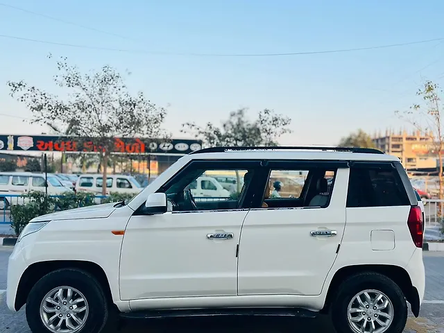 Used Mahindra TUV300 [2015-2019] T8 in Surat