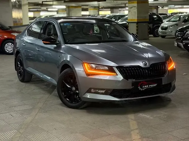 Used 2016 Skoda Superb in Mumbai