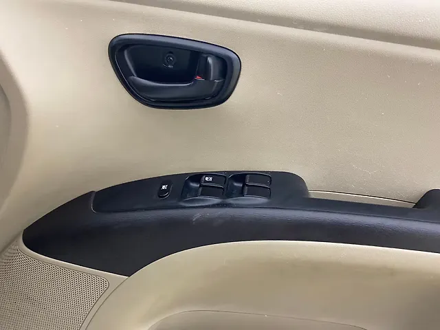 Used Hyundai i10 [2010-2017] 1.1L iRDE Magna Special Edition in Ahmedabad