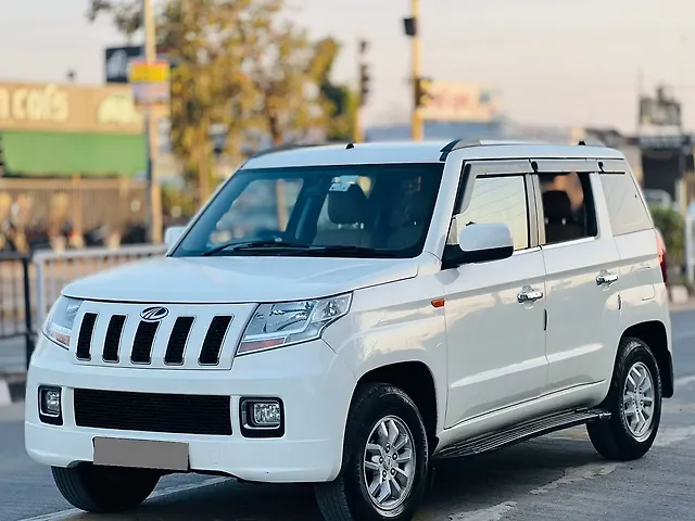 Used Mahindra TUV300 [2015-2019] T8 in Surat