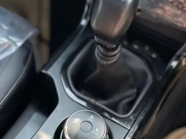 Used Tata Nexon Fearless Plus (S) 1.2 Petrol 6MT Dual Tone [2023-2025] in Delhi