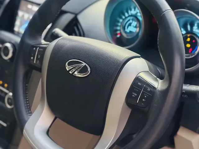 Used Mahindra XUV500 [2015-2018] W10 AWD AT in Thane