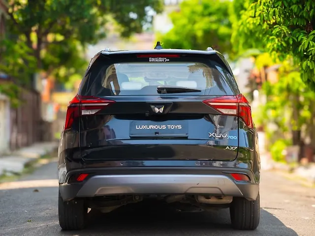 Used Mahindra Old Generation XUV700 AX7 2WD Petrol 2.0L Turbo Manual 7 STR in Kolkata