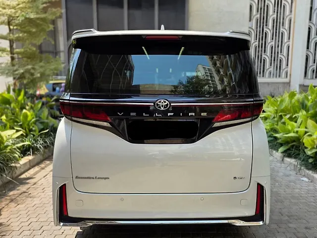 Used Toyota Vellfire VIP – Executive Lounge Hybrid (Electric + Petrol) Automatic in Mumbai