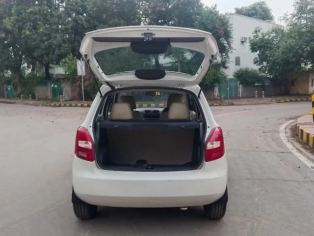 Used Skoda Fabia Ambition 1.2 MPI in Delhi