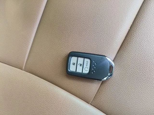 Used Honda Elevate ZX Petrol Automatic Dual Tone in Delhi