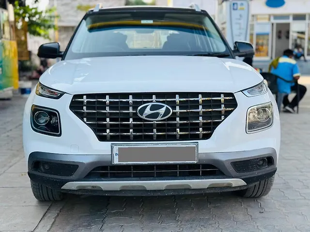 Used 2020 Hyundai Venue in Lucknow
