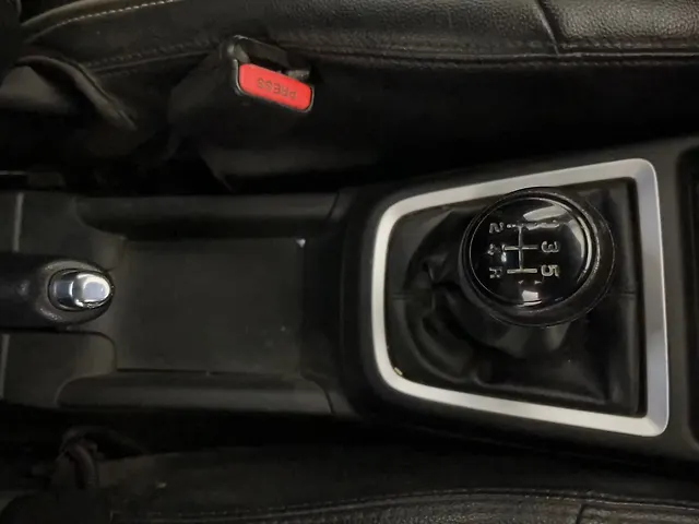 Used Maruti Suzuki Swift [2018-2021] VXi in Delhi