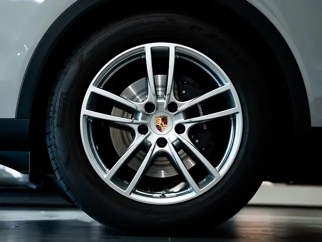 Used Porsche Cayenne Coupe Base in Mumbai