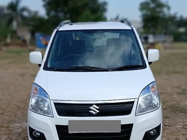 Used 2018 Maruti Suzuki Wagon R in Surat