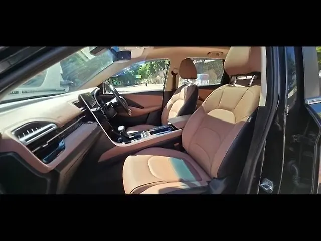 Used MG Hector Plus [2023-2025] Blackstorm 1.5 Turbo Petrol CVT 7 STR in Lucknow