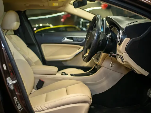 Used Mercedes-Benz GLA [2017-2020] 200 Sport in Delhi