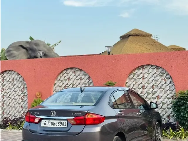 Used Honda City 4th Generation V CVT Petrol [2017-2019] in Surat
