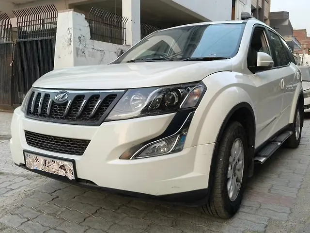 Used Mahindra XUV500 [2015-2018] W10 in Kanpur