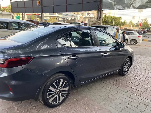 Used Honda City 4th Generation VX Petrol in Lucknow