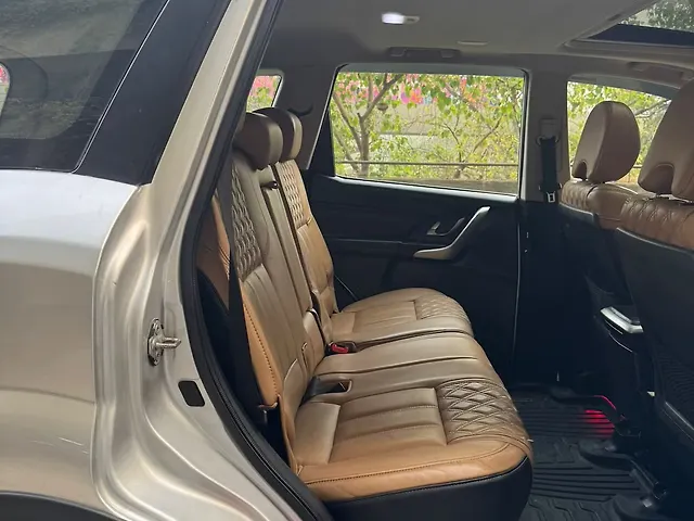 Used Mahindra XUV500 W11 AT in Mumbai