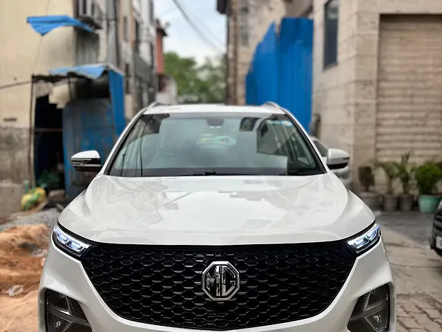 Used 2022 MG Hector Plus in Delhi