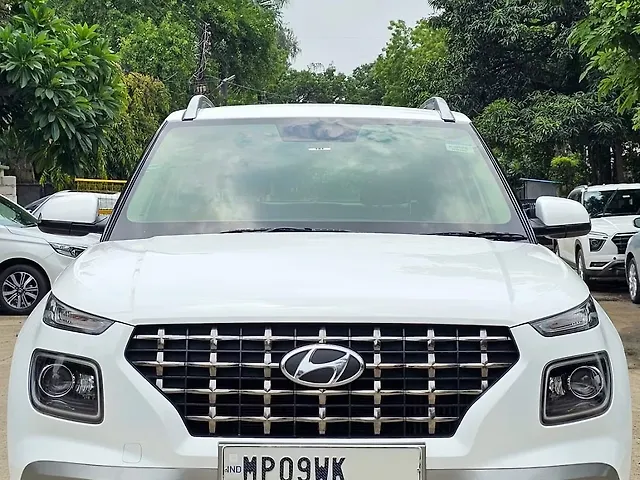 Used 2022 Hyundai Venue in Indore