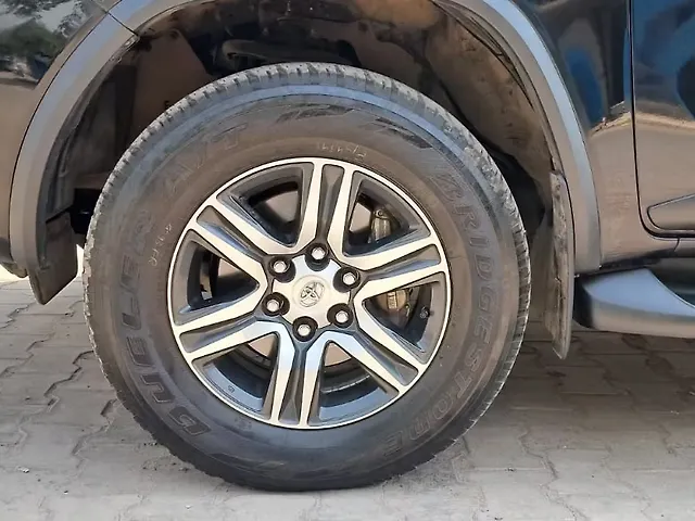 Used Toyota Fortuner 4x2 2WD Diesel 2.8L Turbo Automatic in Delhi