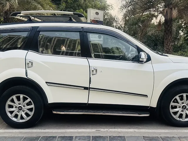 Used Mahindra XUV500 [2015-2018] W10 AWD AT in Thane