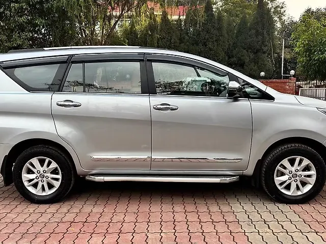 Used Toyota Innova Crysta [2016-2020] 2.4 V Diesel in Chandigarh