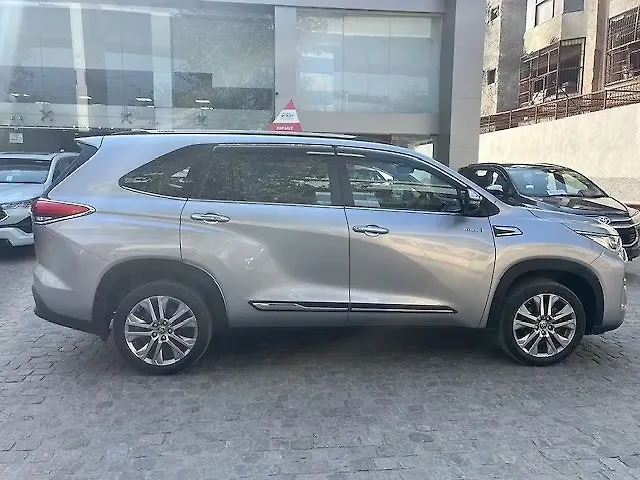 Used Toyota Innova Hycross ZX (O) Hybrid (Electric + Petrol) Automatic (e-CVT) 7 STR in Delhi