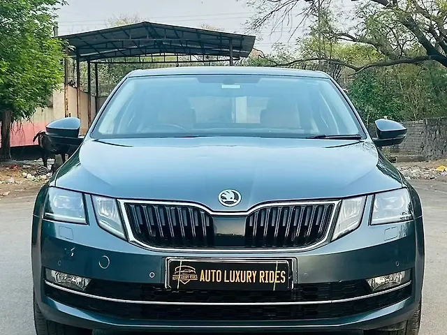 Used 2018 Skoda Octavia in Delhi