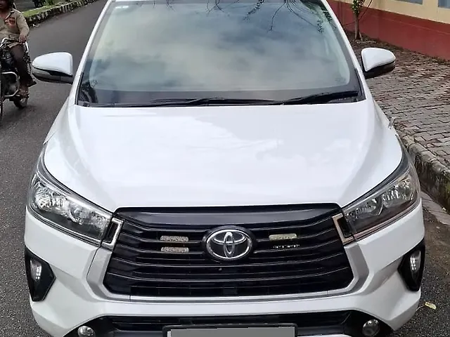 Used 2022 Toyota Innova Crysta in Lucknow